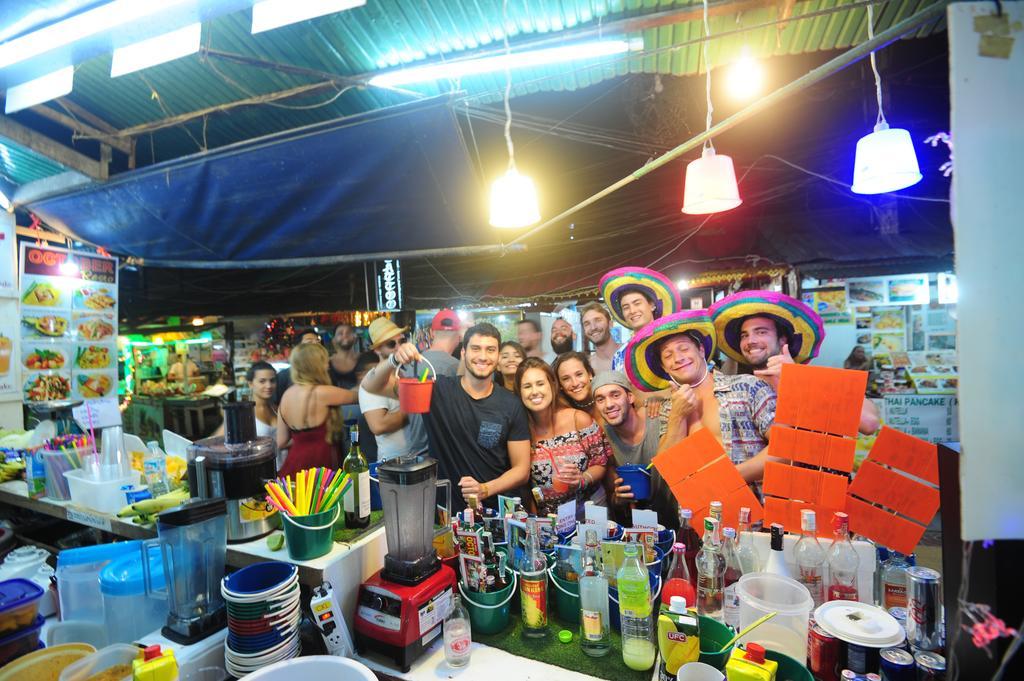קו פי פי October Hostel מראה חיצוני תמונה